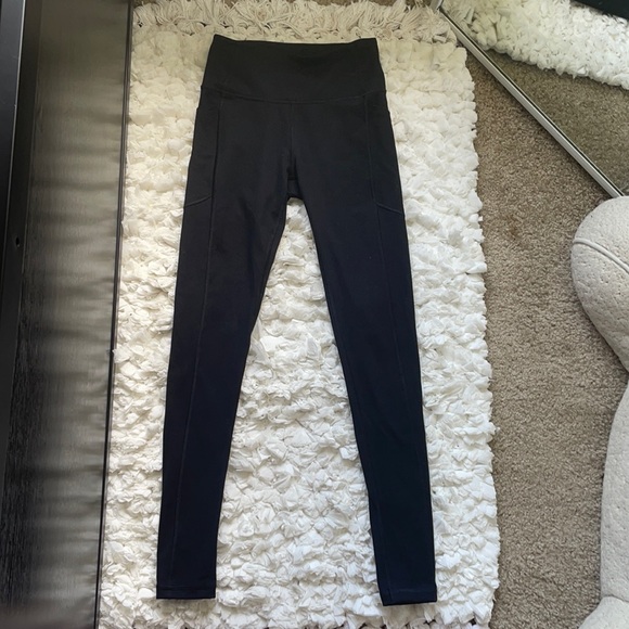 Victoria secret essential legging with pockets - Picture 5 of 5